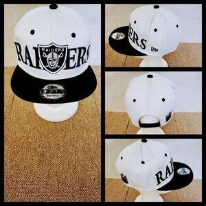 LAS VEGAS RAIDERS NFL FOOTBALL SNAPBACK HAT.